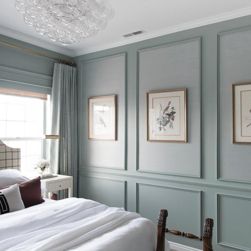 bedroom-wainscoting-blue